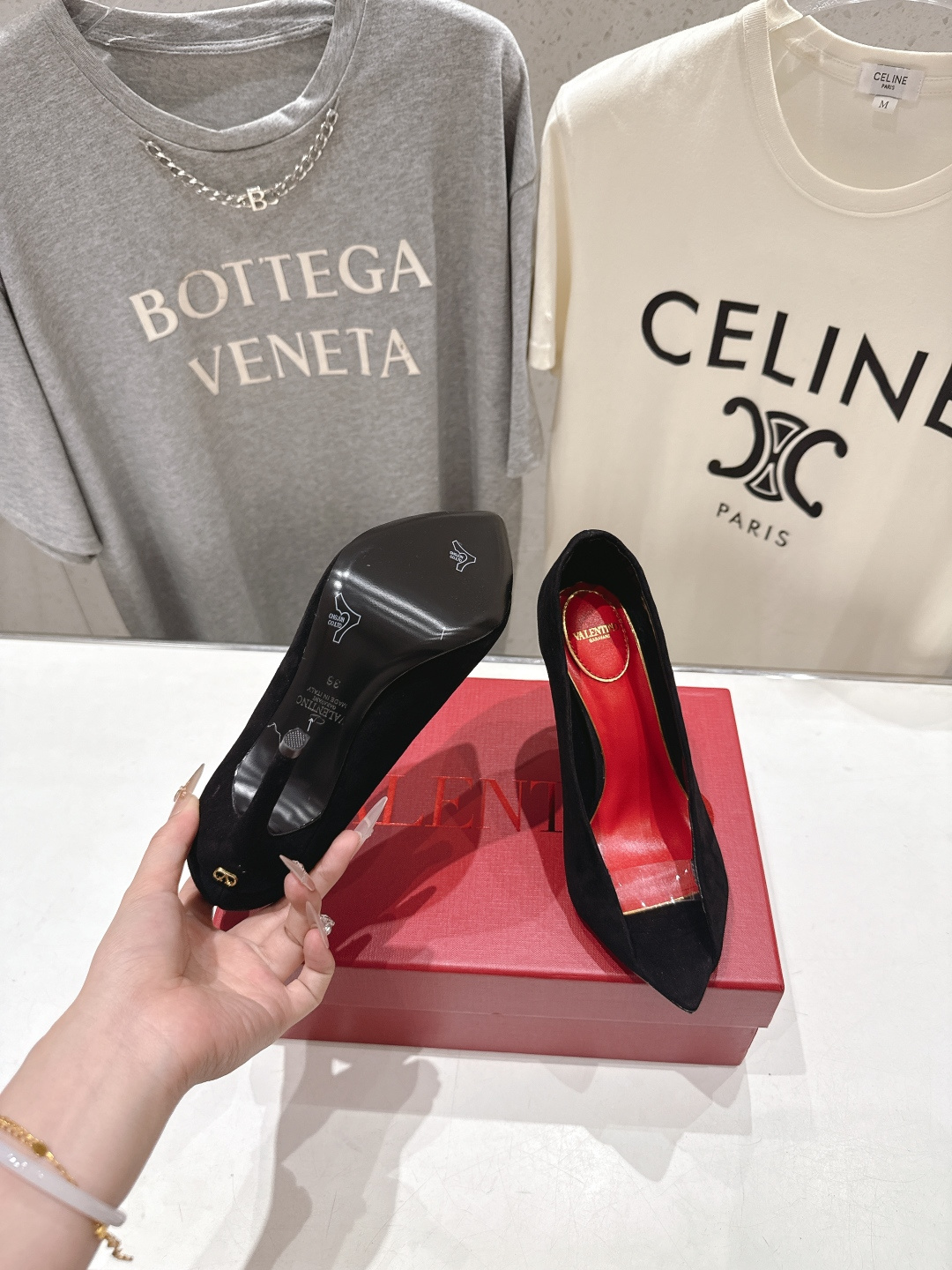 高版本出厂  ～New～顶级制作·Valentino*·华伦天奴〰️2026ss官方同步夏季走秀新款高跟