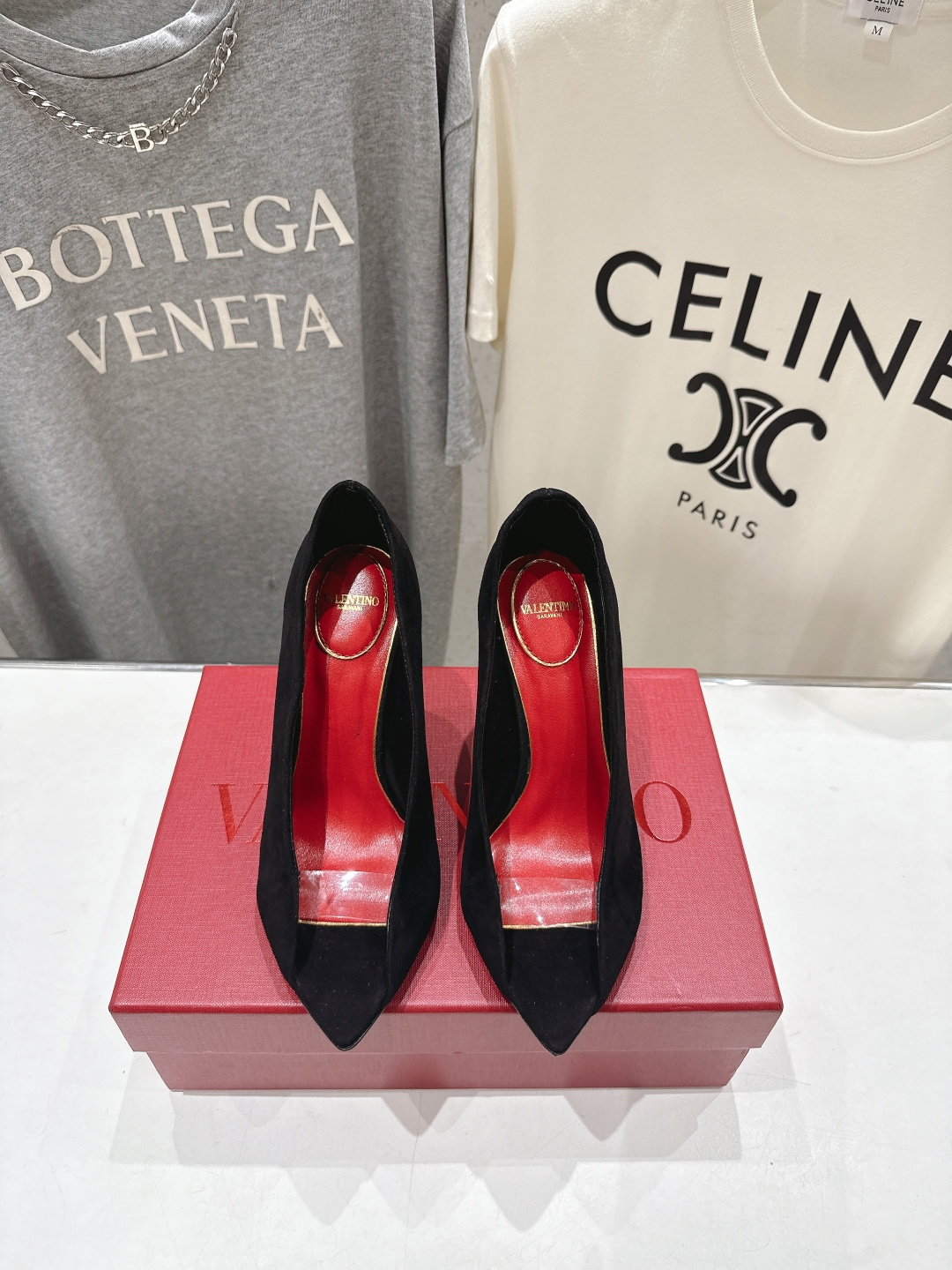 高版本出厂  ～New～顶级制作·Valentino*·华伦天奴〰️2026ss官方同步夏季走秀新款高跟
