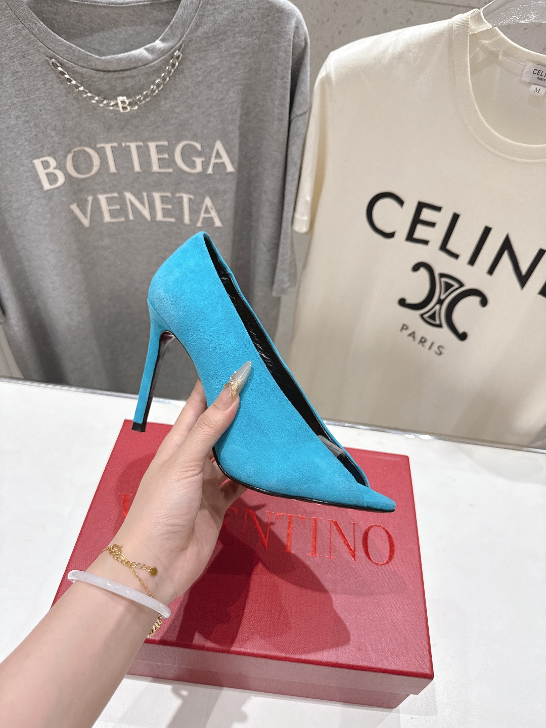 高版本出厂  ～New～顶级制作·Valentino*·华伦天奴〰️2026ss官方同步夏季走秀新款高跟