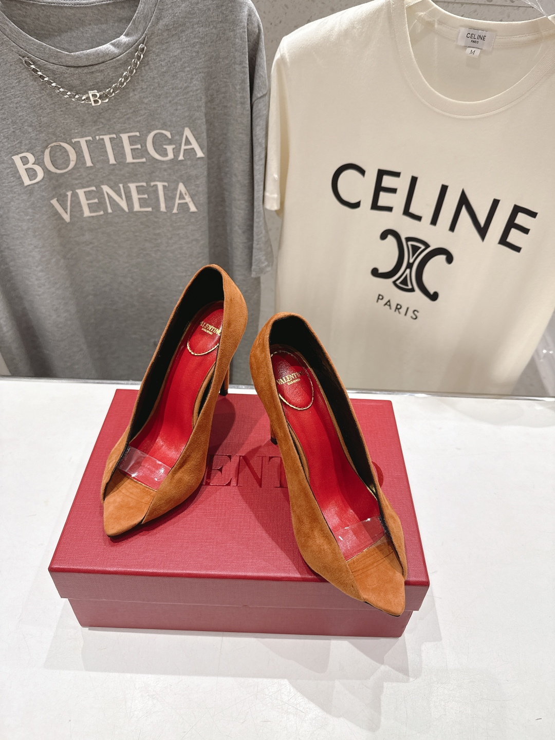 高版本出厂  ～New～顶级制作·Valentino*·华伦天奴〰️2026ss官方同步夏季走秀新款高跟