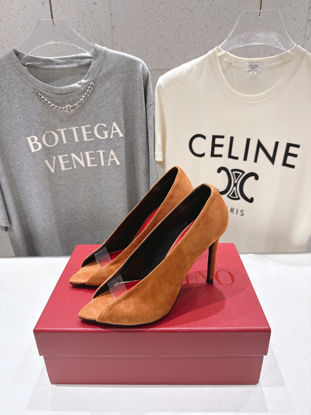 高版本出厂  ～New～顶级制作·Valentino*·华伦天奴〰️2026ss官方同步夏季走秀新款高跟