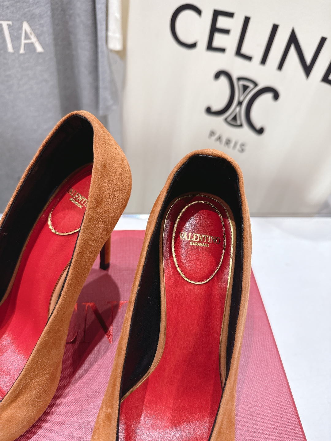 高版本出厂  ～New～顶级制作·Valentino*·华伦天奴〰️2026ss官方同步夏季走秀新款高跟