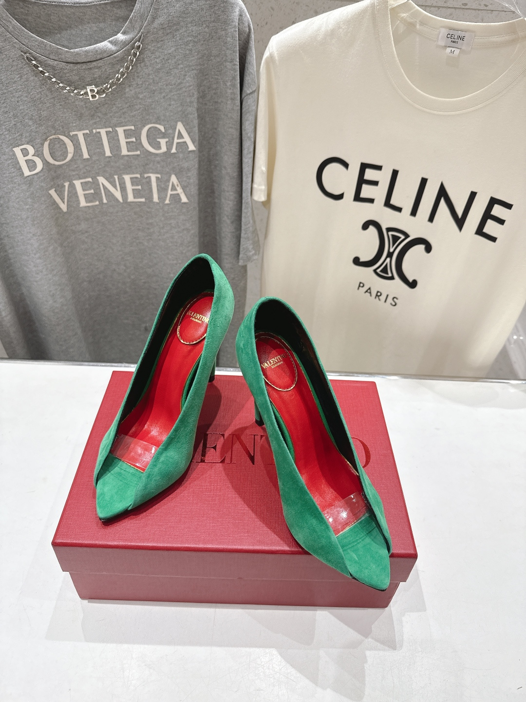 高版本出厂  ～New～顶级制作·Valentino*·华伦天奴〰️2026ss官方同步夏季走秀新款高跟