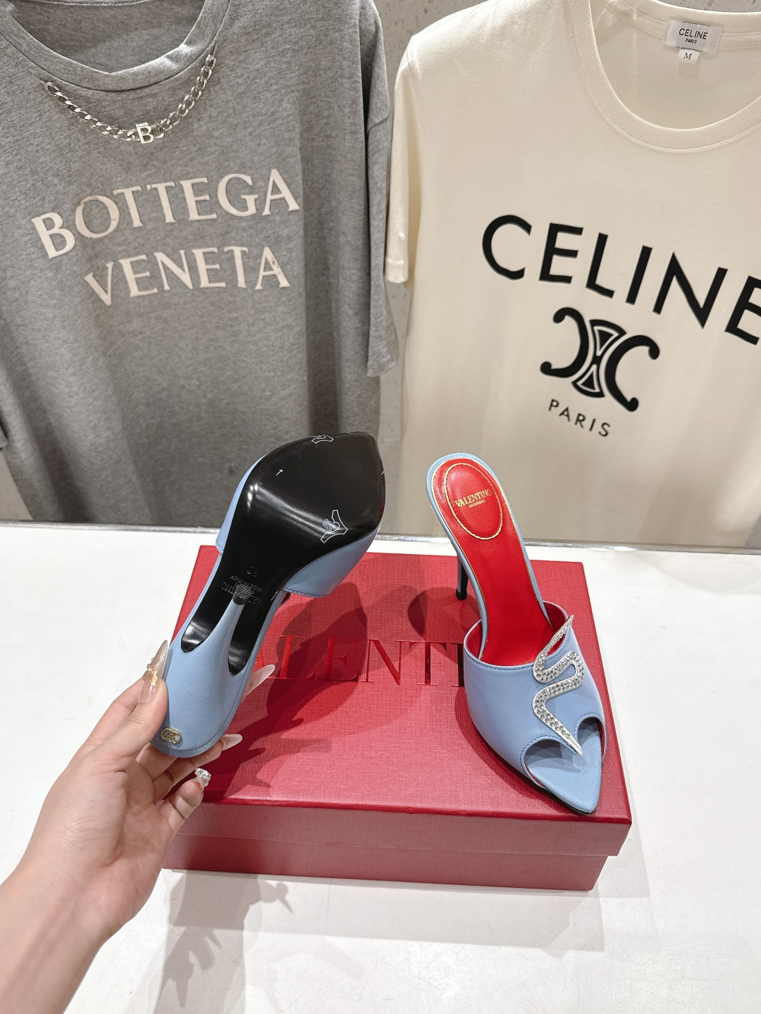 高版本出厂  ～New～顶级制作·Valentino*·华伦天奴〰️2026ss官方同步夏季走秀新款高跟