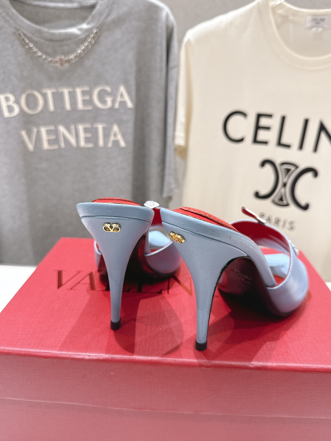 高版本出厂  ～New～顶级制作·Valentino*·华伦天奴〰️2026ss官方同步夏季走秀新款高跟