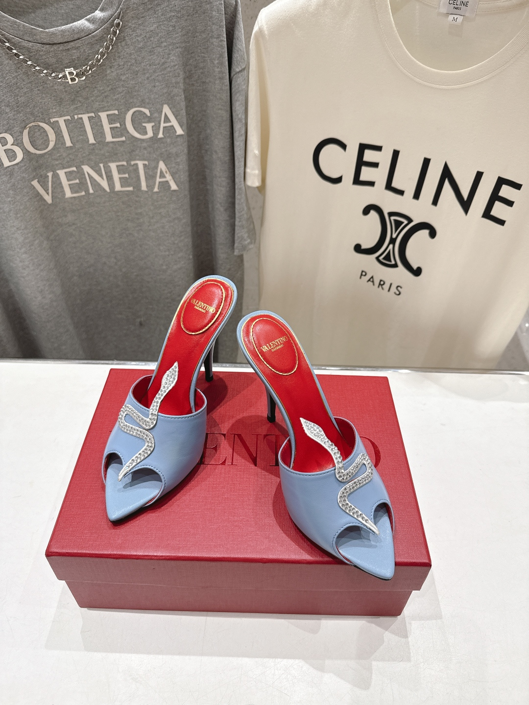 高版本出厂  ～New～顶级制作·Valentino*·华伦天奴〰️2026ss官方同步夏季走秀新款高跟