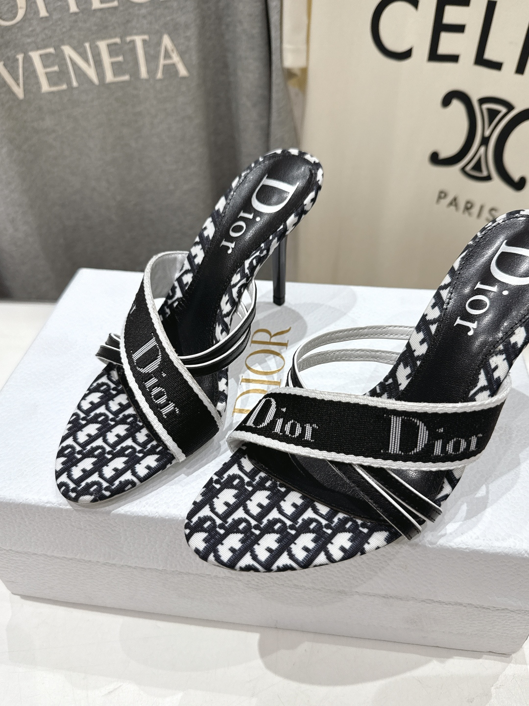 高版本出厂 Dior*迪奥F031D家2026ss夏季新款高跟拖鞋♕♕公主范十足，颜色非常抬肤色，迷人的
