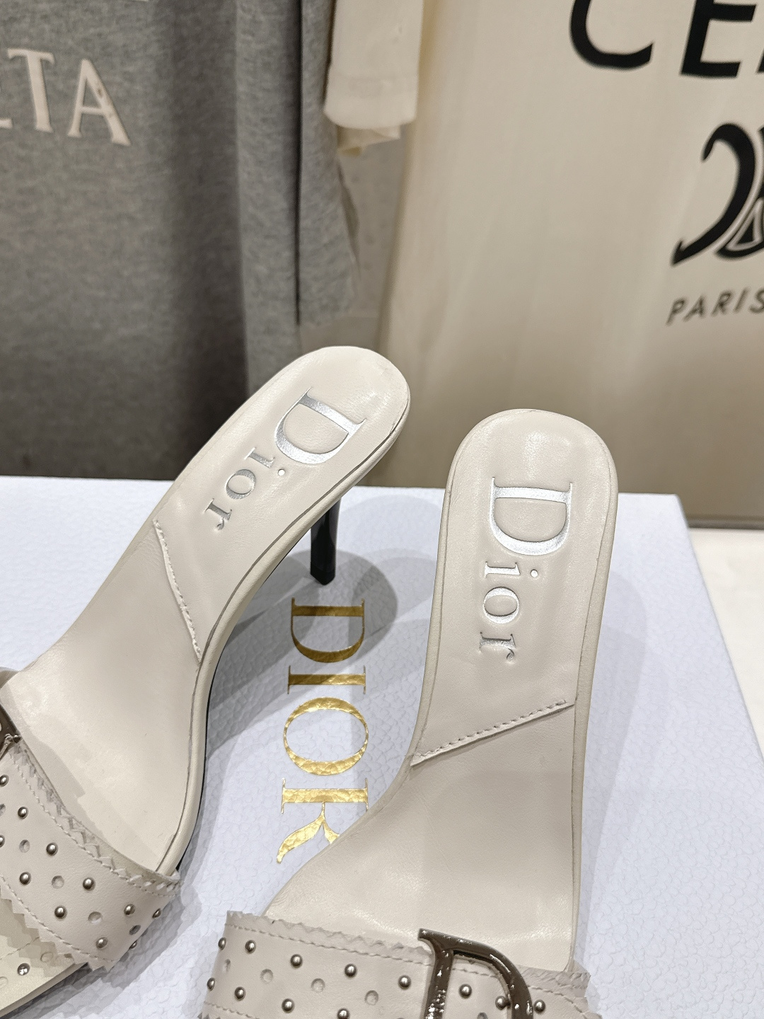 高版本出厂 Dior*迪奥F031D家2026ss夏季新款高跟拖鞋♕♕公主范十足，颜色非常抬肤色，迷人的