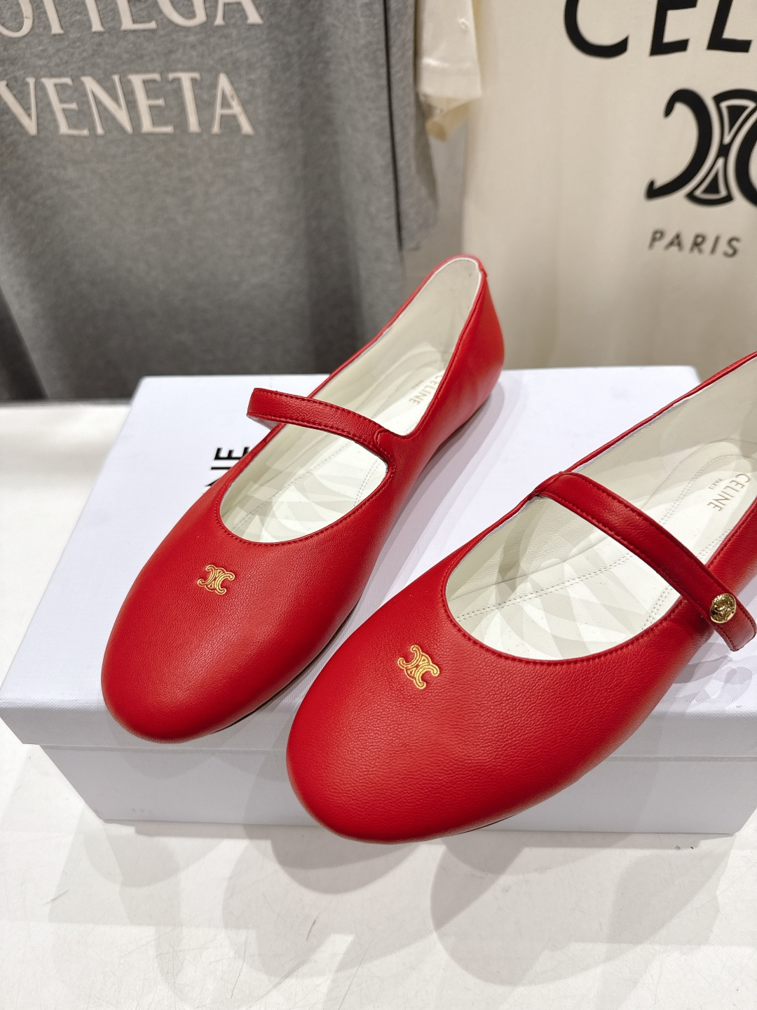 高版本出厂  CELINE*赛琳F035 2026ss思琳新款玛丽珍平底鞋乐福鞋单鞋网红爆款来袭！各大网