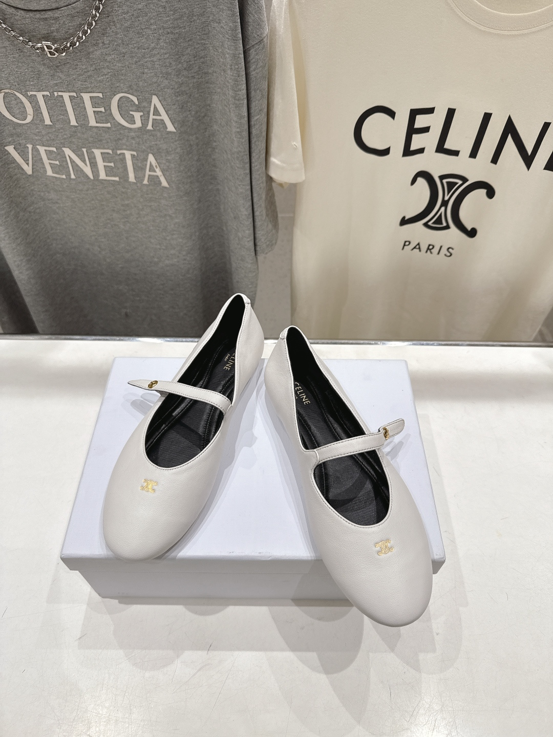 高版本出厂  CELINE*赛琳F035 2026ss思琳新款玛丽珍平底鞋乐福鞋单鞋网红爆款来袭！各大网