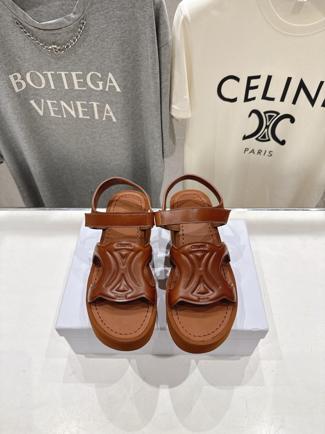 高版本出厂 Celine*塞琳思琳F035 2026ss夏季新款复古厚底凉鞋  高级感十足网红ins种草