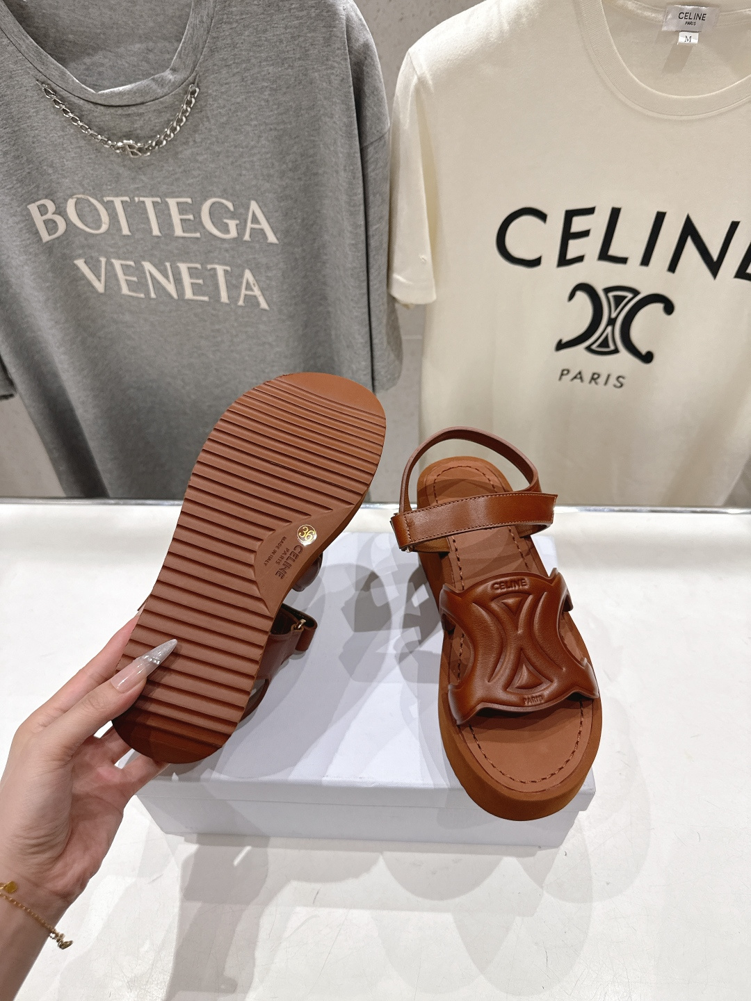 高版本出厂 Celine*塞琳思琳F035 2026ss夏季新款复古厚底凉鞋  高级感十足网红ins种草