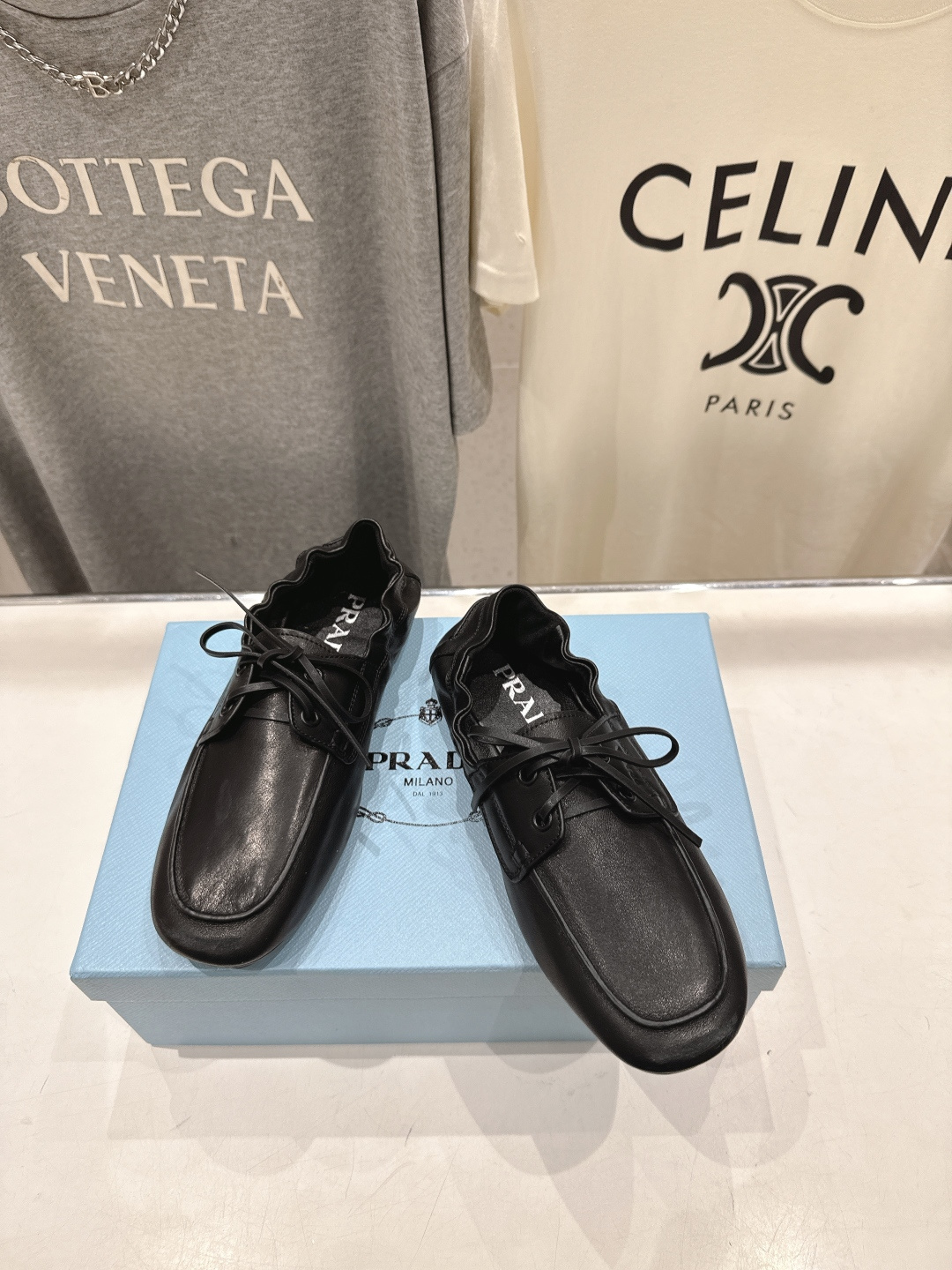 高版本出厂  Prada 普拉达F048 26ss/专柜新款仙女风平底一脚蹬单鞋玛丽珍乐福鞋～各路博主纷