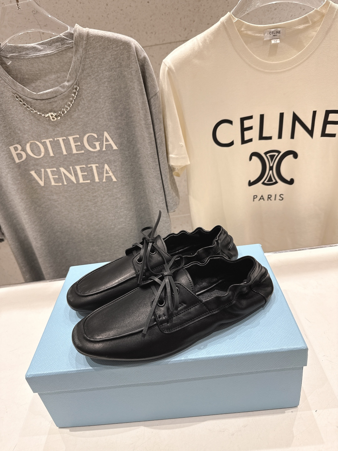 高版本出厂  Prada 普拉达F048 26ss/专柜新款仙女风平底一脚蹬单鞋玛丽珍乐福鞋～各路博主纷