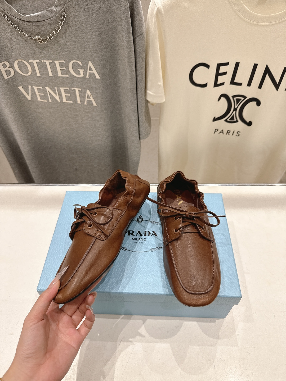 高版本出厂  Prada 普拉达F048 26ss/专柜新款仙女风平底一脚蹬单鞋玛丽珍乐福鞋～各路博主纷