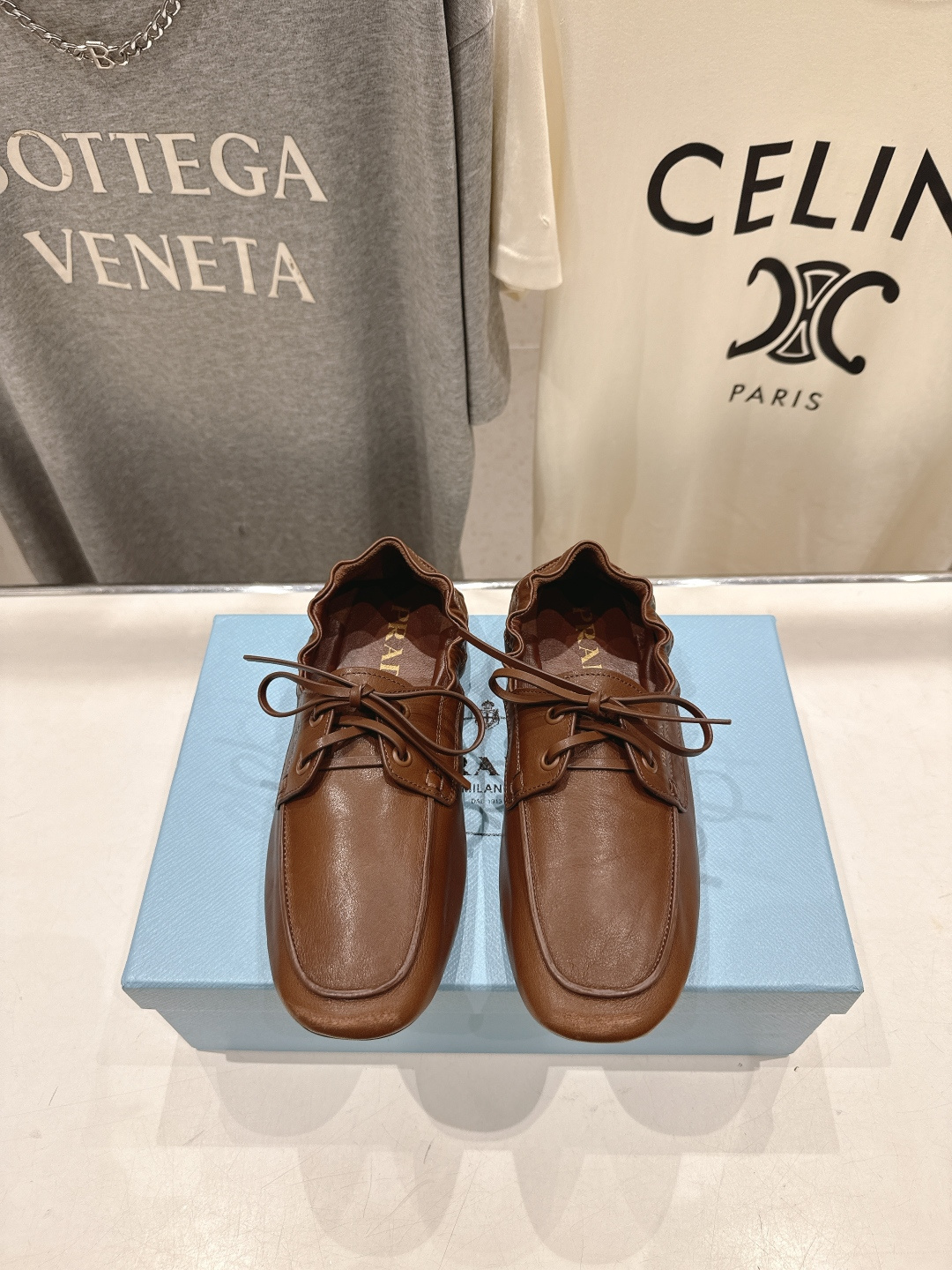 高版本出厂  Prada 普拉达F048 26ss/专柜新款仙女风平底一脚蹬单鞋玛丽珍乐福鞋～各路博主纷