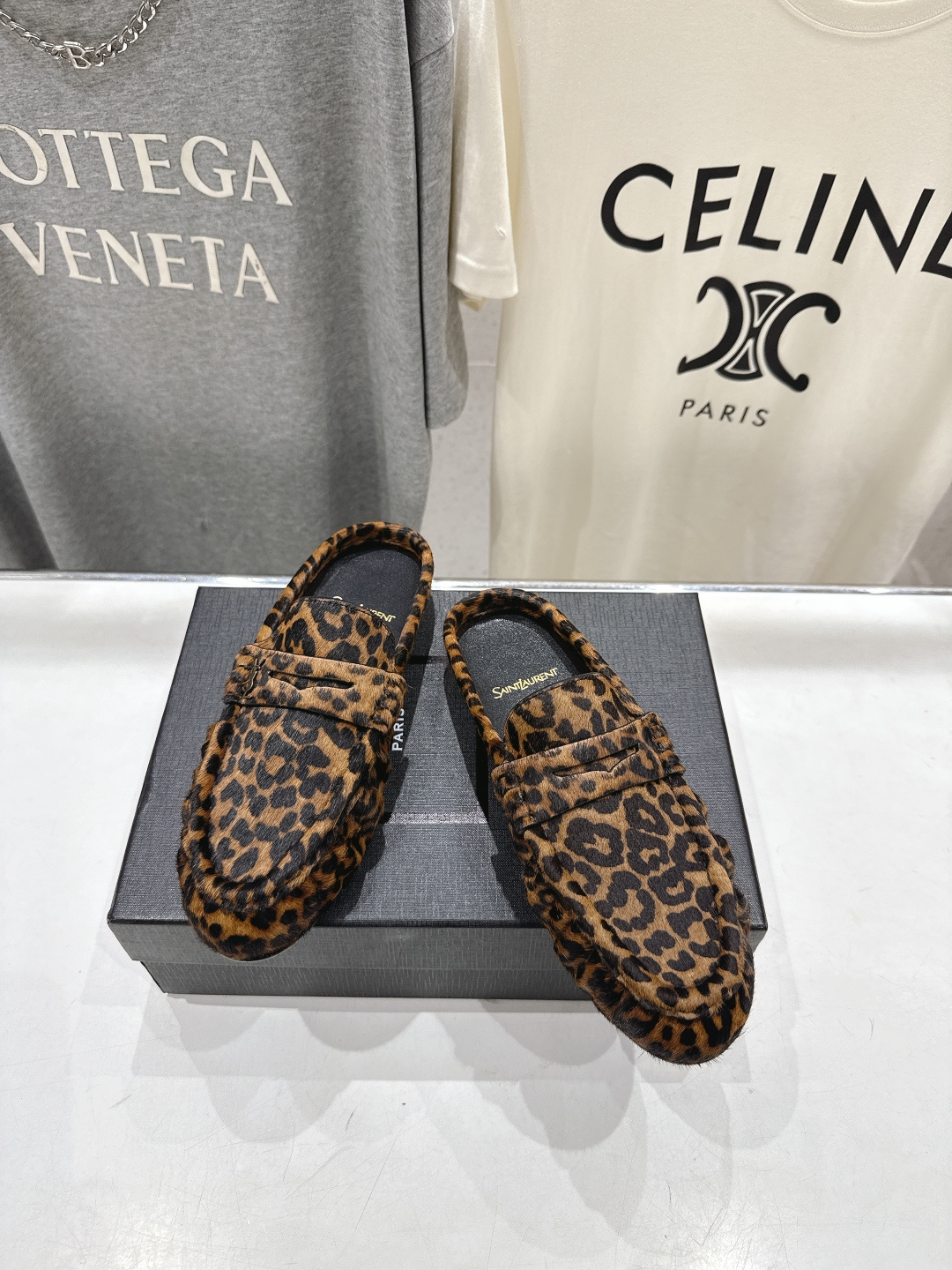 高版本出厂 半托   SAINT LAURENT/圣罗兰YSL 26ss爆款平底玛丽珍一脚蹬乐福鞋半包拖