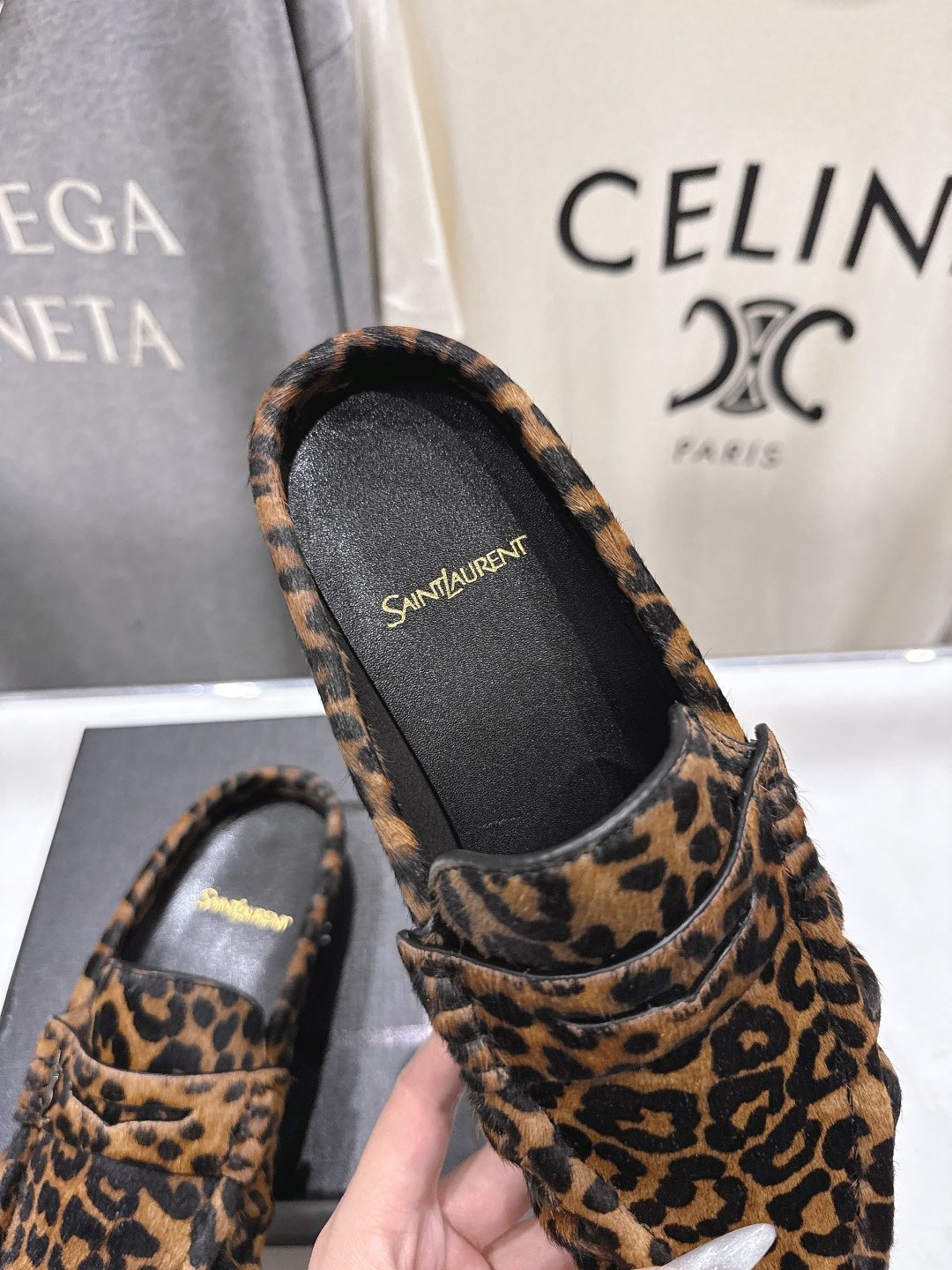 高版本出厂 半托   SAINT LAURENT/圣罗兰YSL 26ss爆款平底玛丽珍一脚蹬乐福鞋半包拖