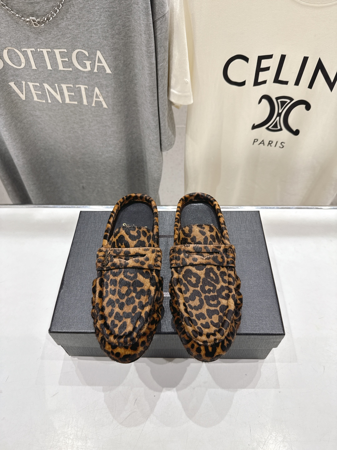 高版本出厂 半托   SAINT LAURENT/圣罗兰YSL 26ss爆款平底玛丽珍一脚蹬乐福鞋半包拖
