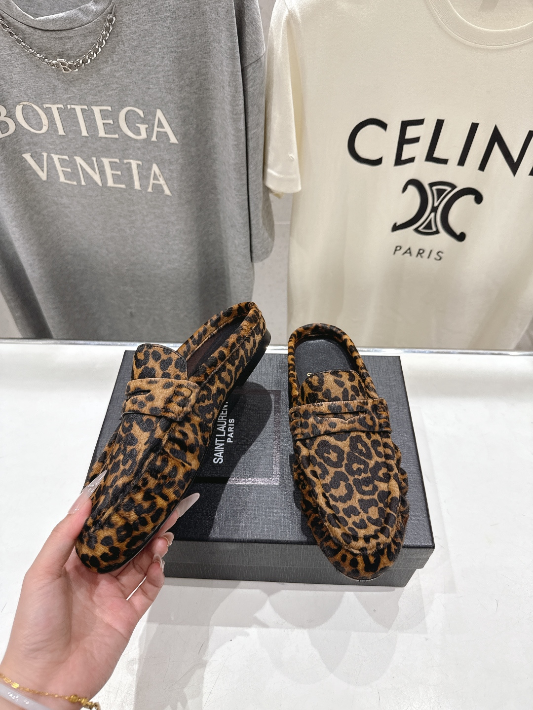高版本出厂 半托   SAINT LAURENT/圣罗兰YSL 26ss爆款平底玛丽珍一脚蹬乐福鞋半包拖