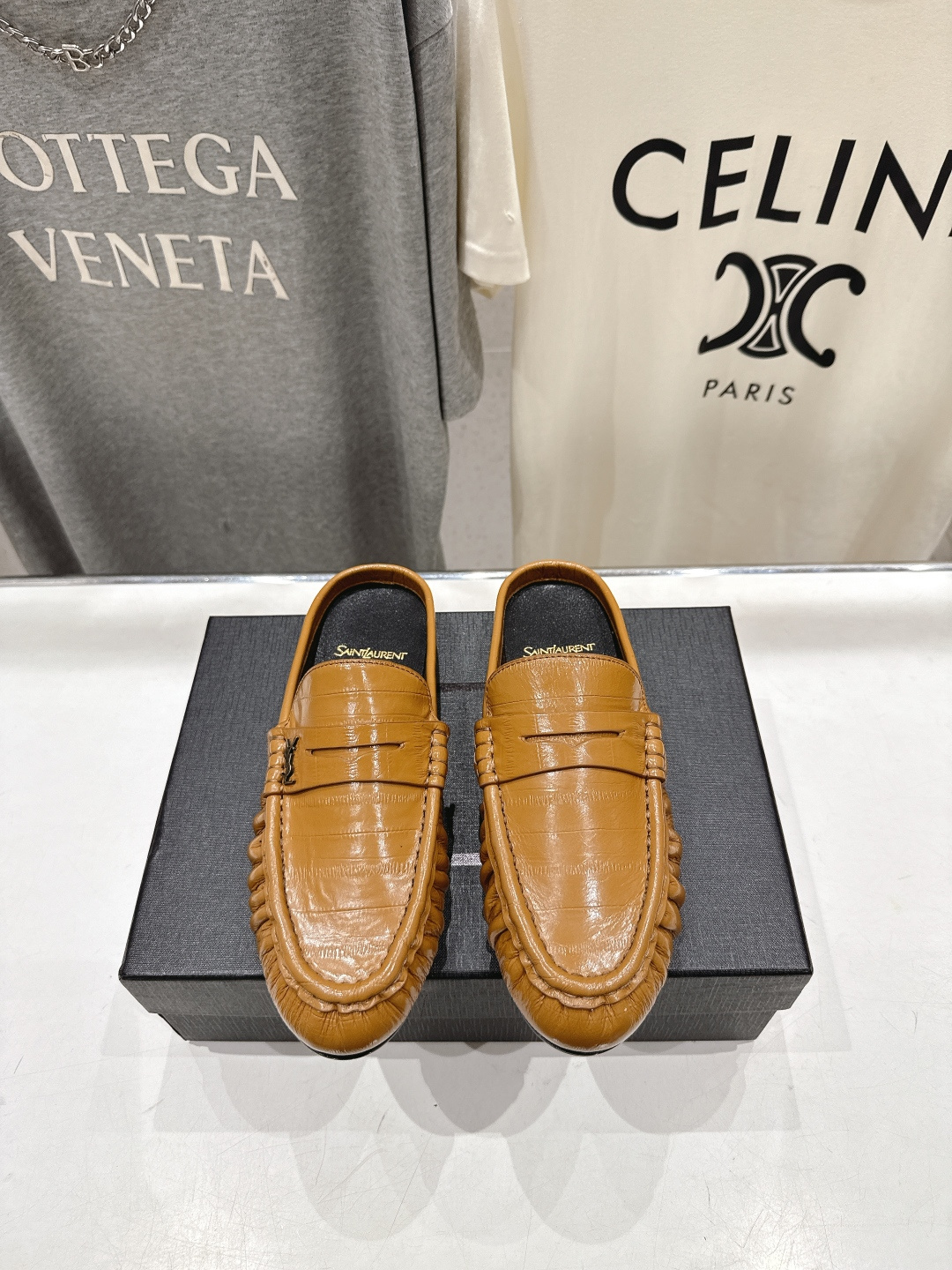 高版本出厂 半托   SAINT LAURENT/圣罗兰YSL 26ss爆款平底玛丽珍一脚蹬乐福鞋半包拖