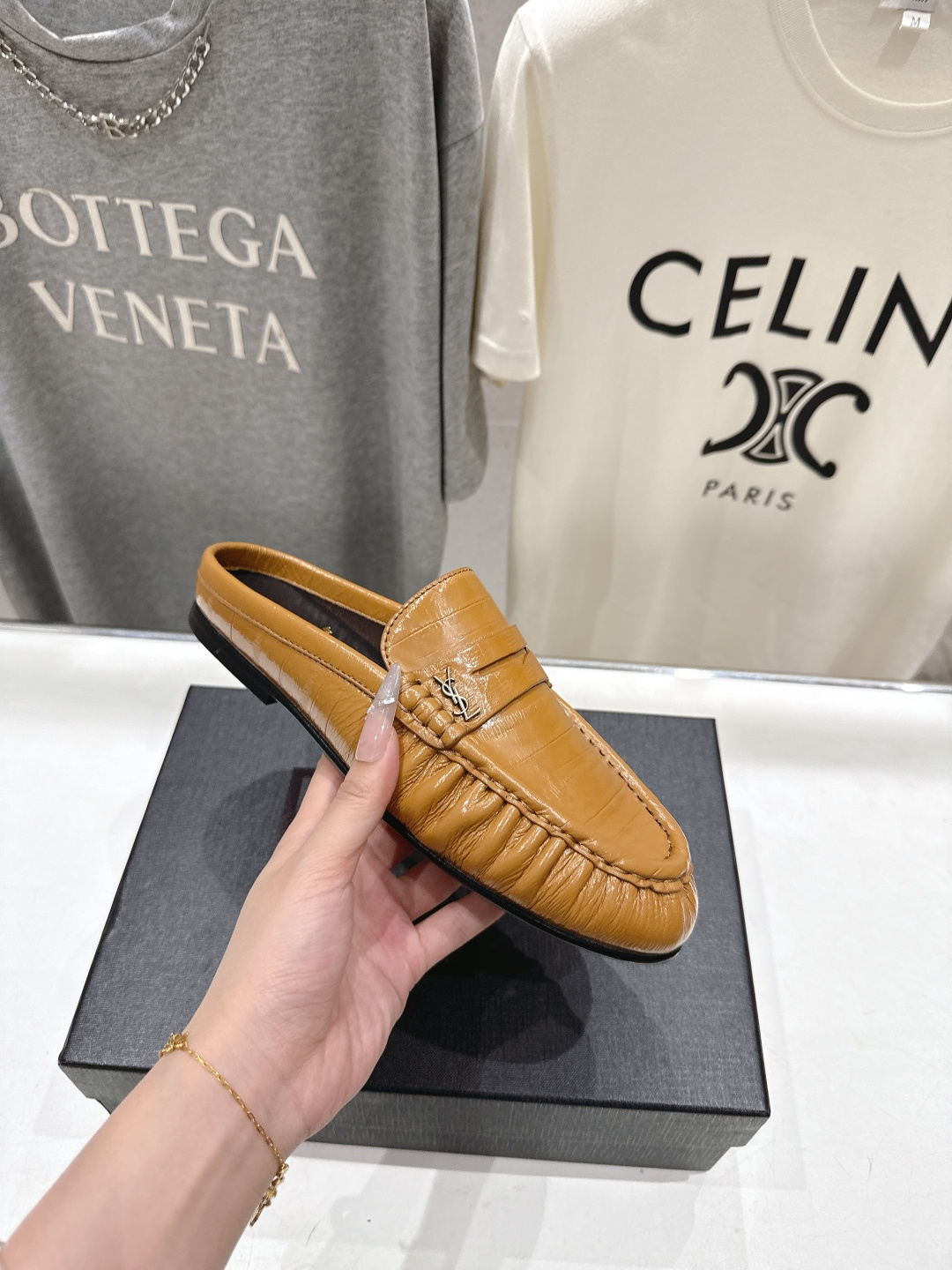 高版本出厂 半托   SAINT LAURENT/圣罗兰YSL 26ss爆款平底玛丽珍一脚蹬乐福鞋半包拖