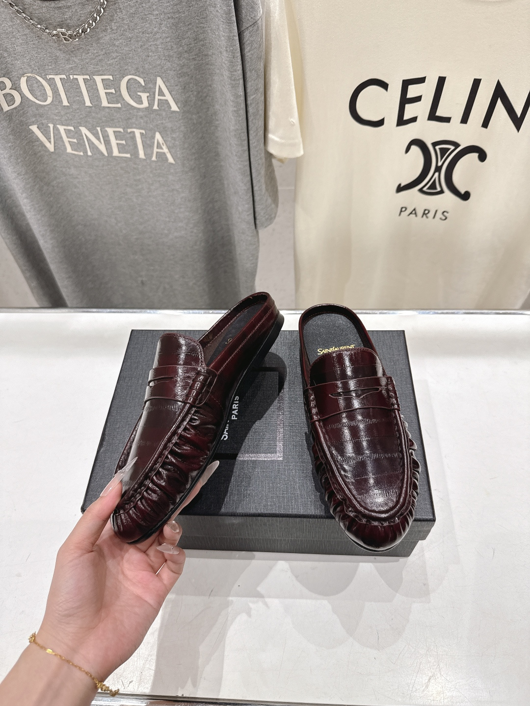 高版本出厂 半托   SAINT LAURENT/圣罗兰YSL 26ss爆款平底玛丽珍一脚蹬乐福鞋半包拖