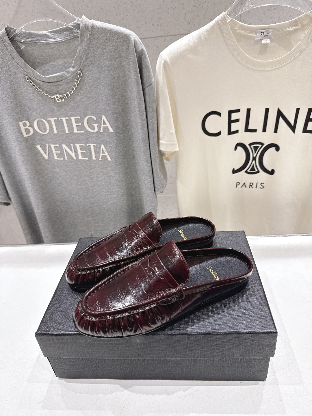 高版本出厂 半托   SAINT LAURENT/圣罗兰YSL 26ss爆款平底玛丽珍一脚蹬乐福鞋半包拖
