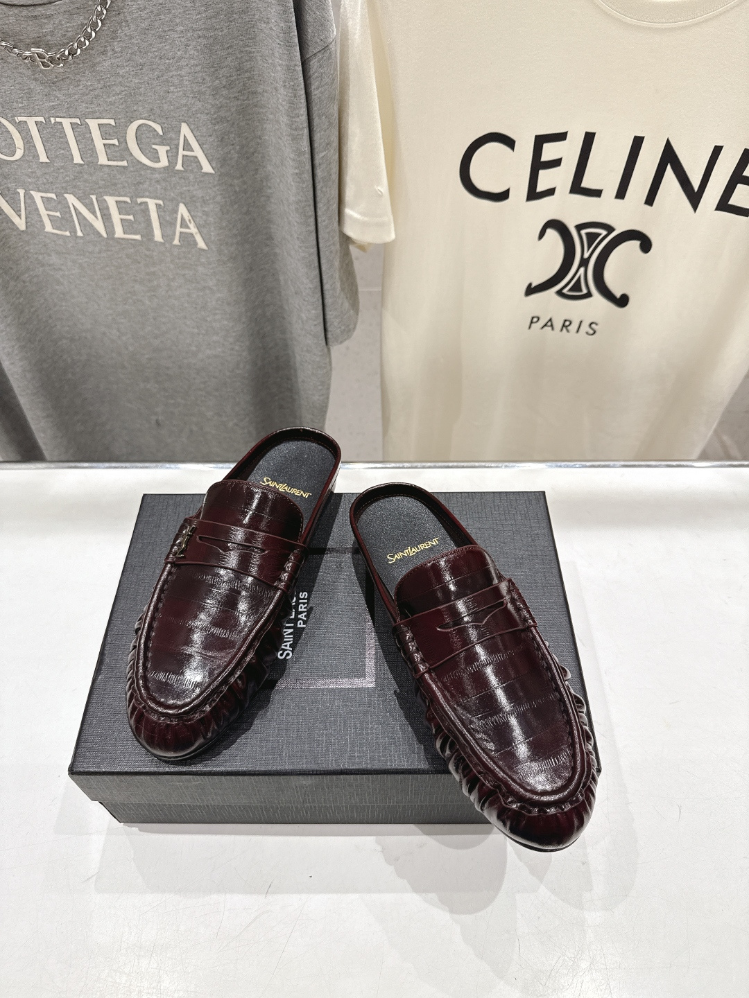 高版本出厂 半托   SAINT LAURENT/圣罗兰YSL 26ss爆款平底玛丽珍一脚蹬乐福鞋半包拖