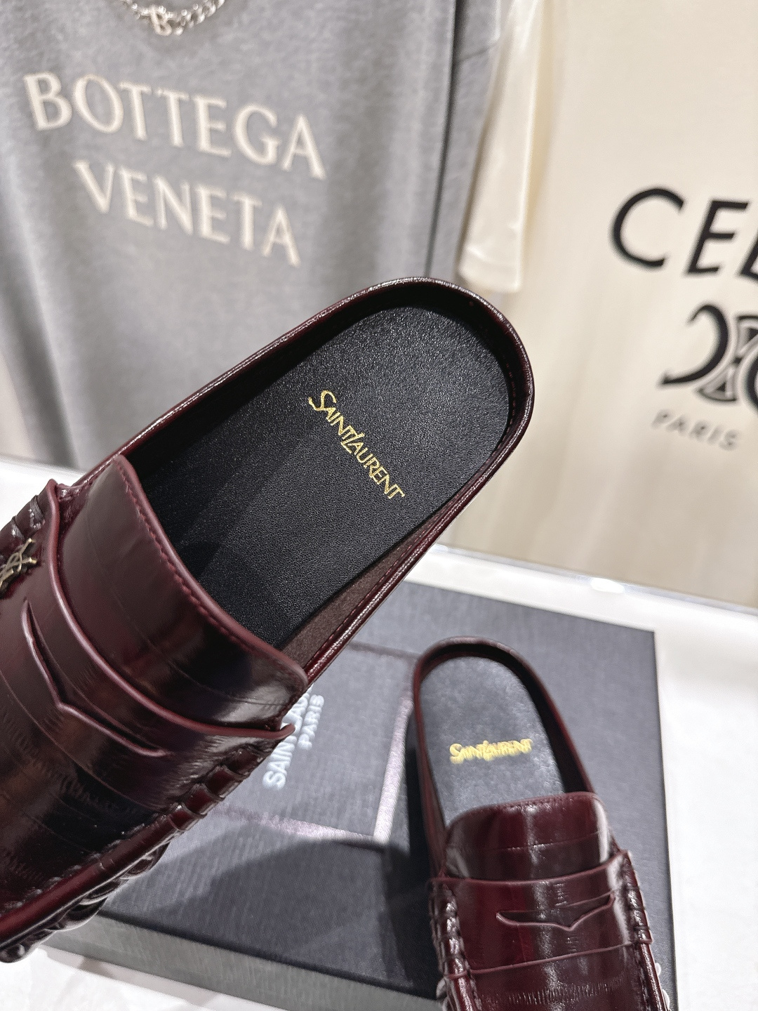 高版本出厂 半托   SAINT LAURENT/圣罗兰YSL 26ss爆款平底玛丽珍一脚蹬乐福鞋半包拖