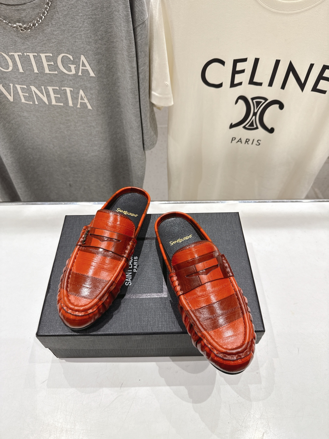 高版本出厂 半托   SAINT LAURENT/圣罗兰YSL 26ss爆款平底玛丽珍一脚蹬乐福鞋半包拖