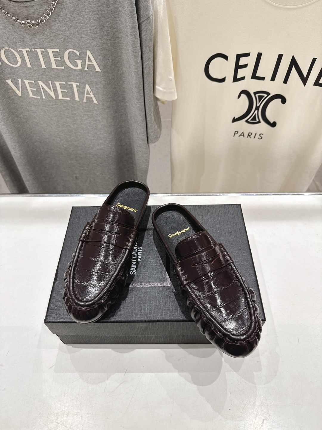高版本出厂 半托   SAINT LAURENT/圣罗兰YSL 26ss爆款平底玛丽珍一脚蹬乐福鞋半包拖