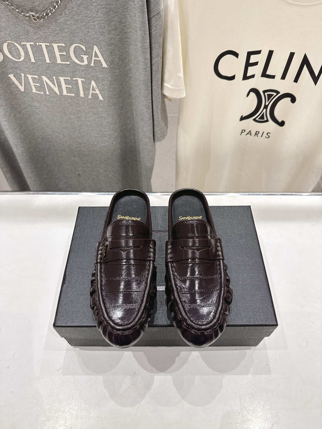 高版本出厂 半托   SAINT LAURENT/圣罗兰YSL 26ss爆款平底玛丽珍一脚蹬乐福鞋半包拖