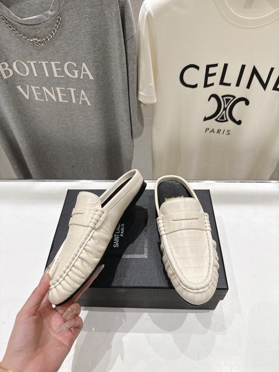 高版本出厂 半托   SAINT LAURENT/圣罗兰YSL 26ss爆款平底玛丽珍一脚蹬乐福鞋半包拖
