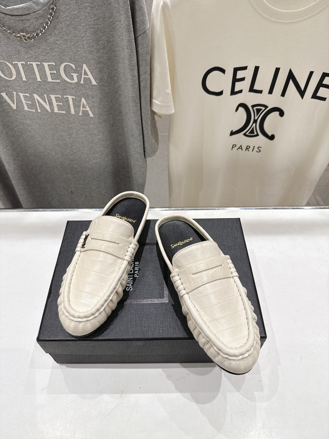 高版本出厂 半托   SAINT LAURENT/圣罗兰YSL 26ss爆款平底玛丽珍一脚蹬乐福鞋半包拖