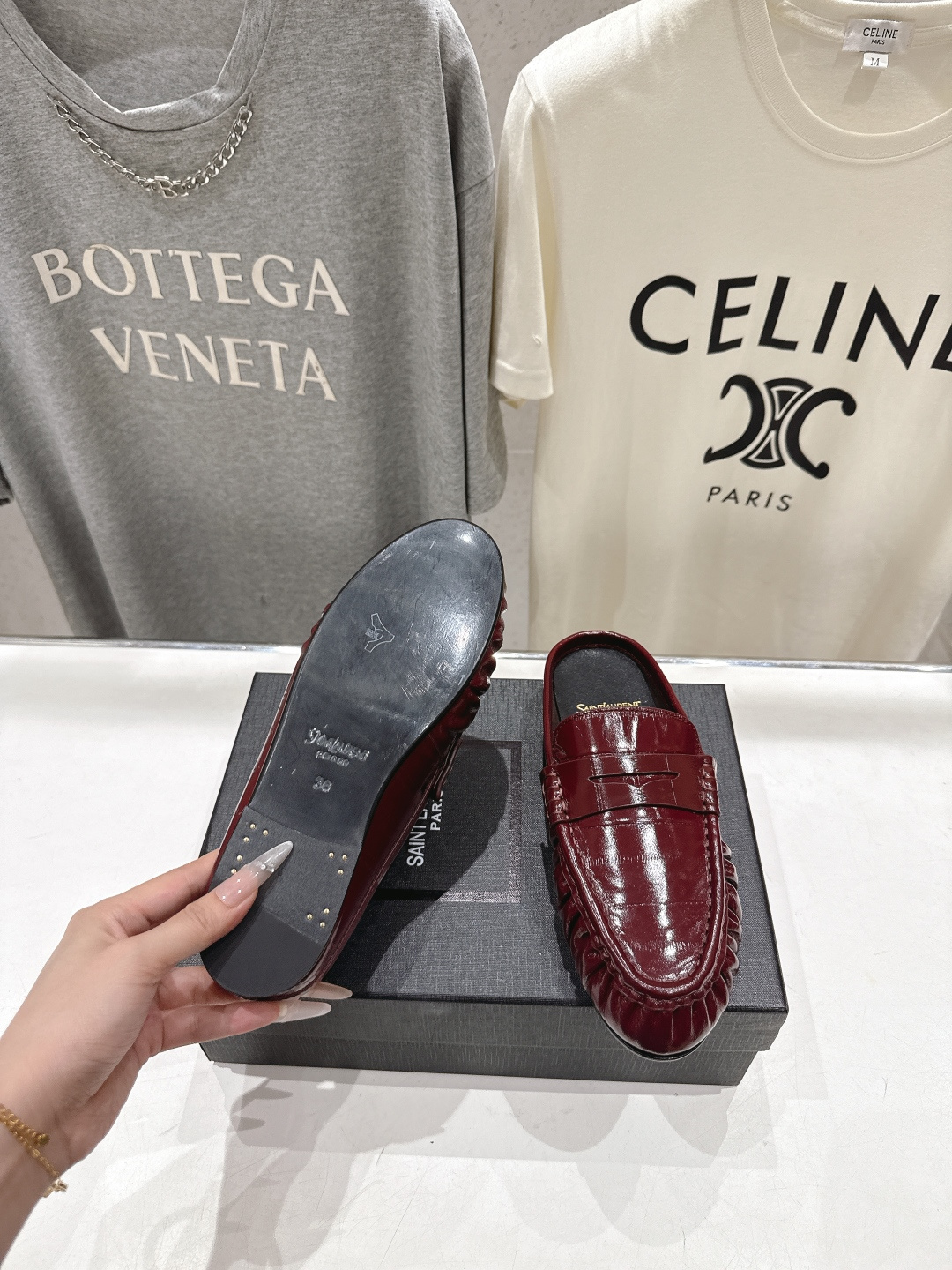 高版本出厂 半托   SAINT LAURENT/圣罗兰YSL 26ss爆款平底玛丽珍一脚蹬乐福鞋半包拖
