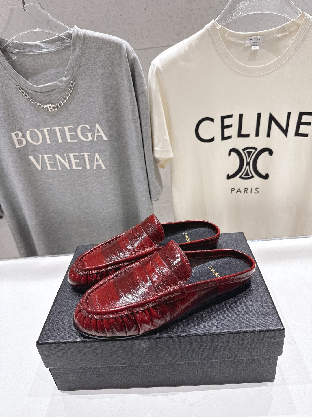 高版本出厂 半托   SAINT LAURENT/圣罗兰YSL 26ss爆款平底玛丽珍一脚蹬乐福鞋半包拖