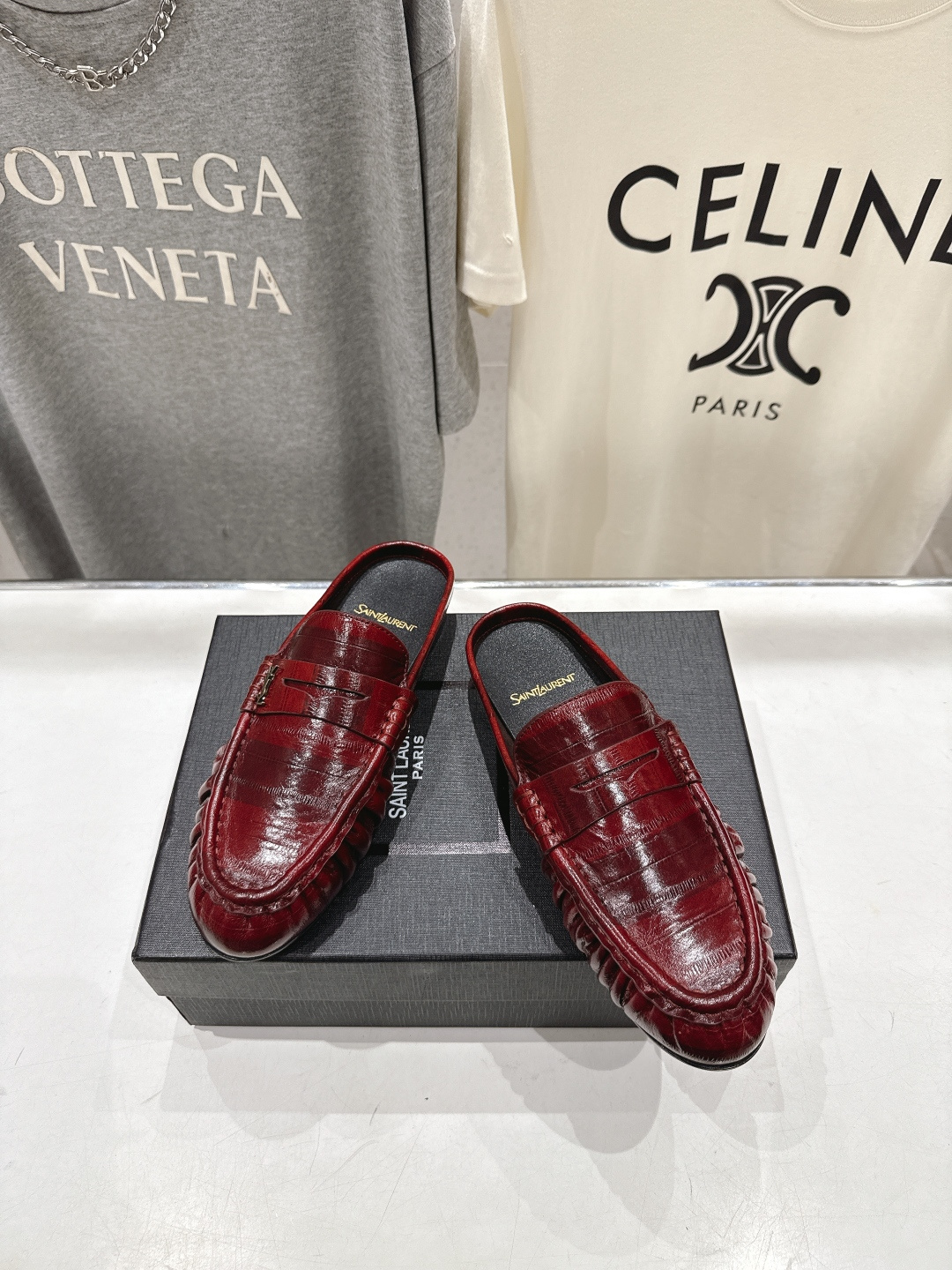 高版本出厂 半托   SAINT LAURENT/圣罗兰YSL 26ss爆款平底玛丽珍一脚蹬乐福鞋半包拖