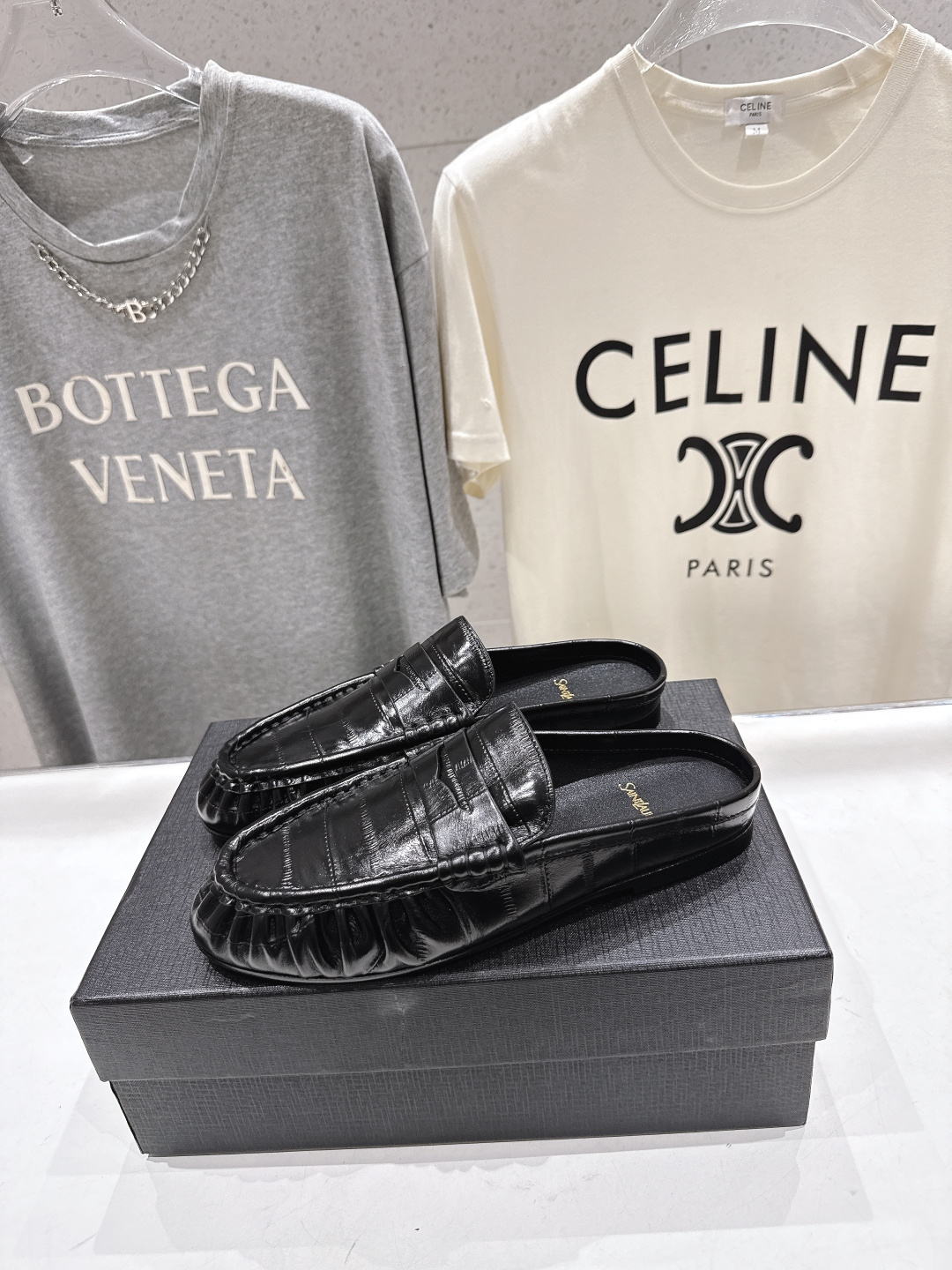 高版本出厂 半托   SAINT LAURENT/圣罗兰YSL 26ss爆款平底玛丽珍一脚蹬乐福鞋半包拖
