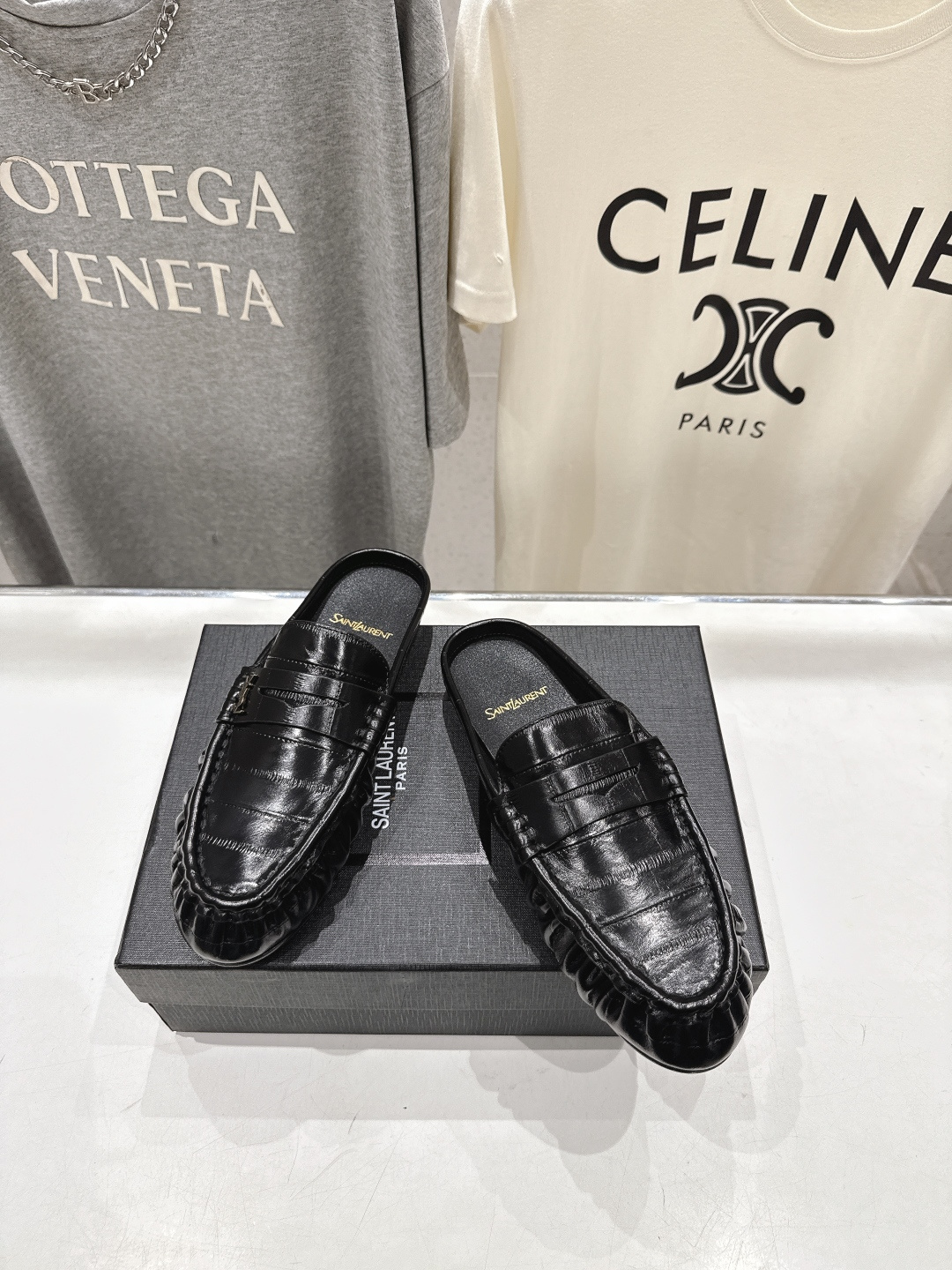 高版本出厂 半托   SAINT LAURENT/圣罗兰YSL 26ss爆款平底玛丽珍一脚蹬乐福鞋半包拖