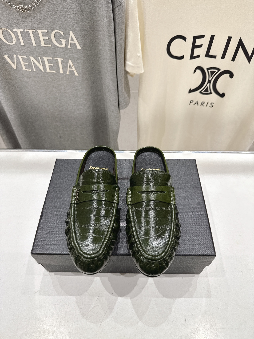 高版本出厂 半托   SAINT LAURENT/圣罗兰YSL 26ss爆款平底玛丽珍一脚蹬乐福鞋半包拖