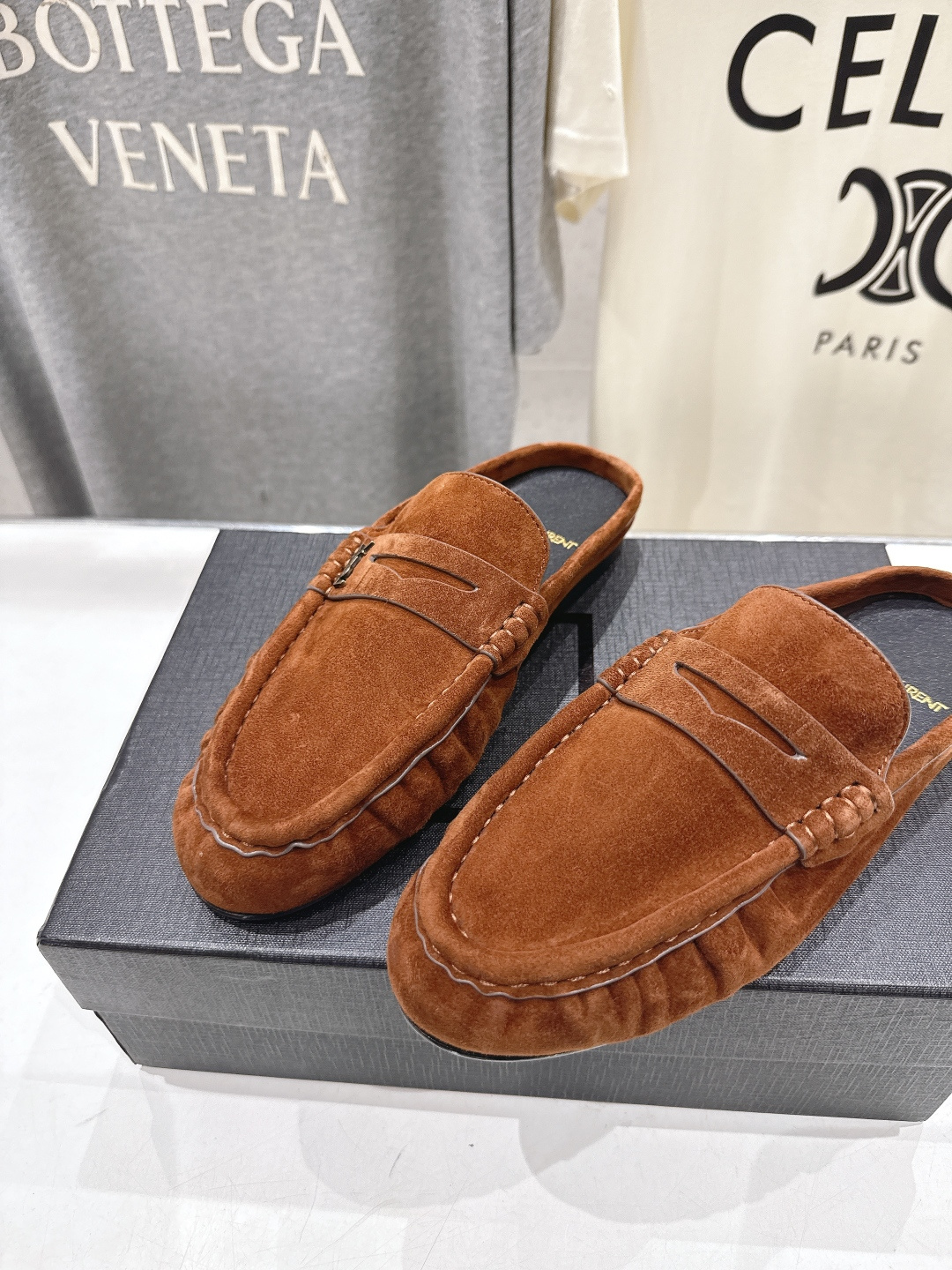 高版本出厂 半托   SAINT LAURENT/圣罗兰YSL 26ss爆款平底玛丽珍一脚蹬乐福鞋半包拖