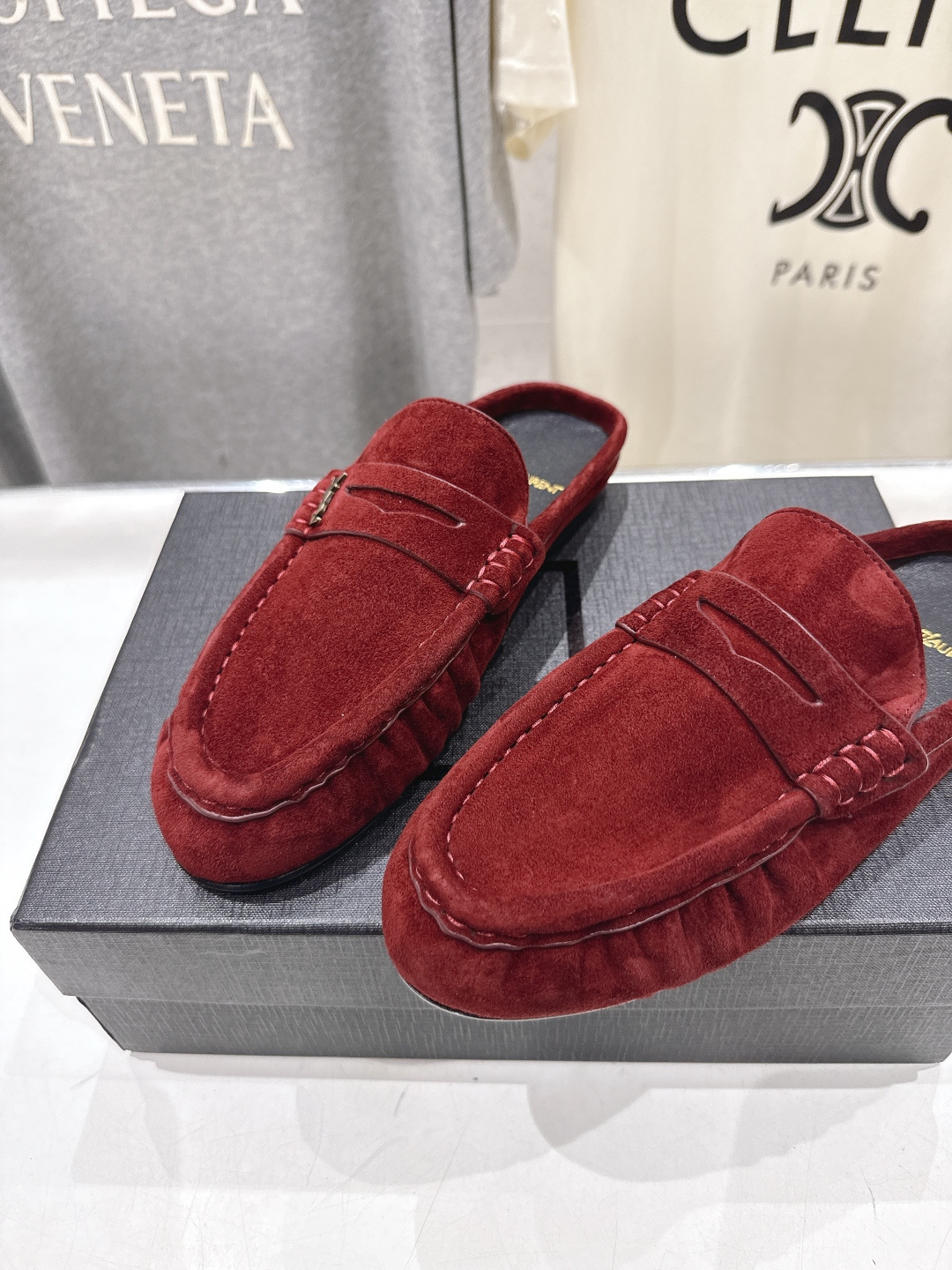 高版本出厂 半托   SAINT LAURENT/圣罗兰YSL 26ss爆款平底玛丽珍一脚蹬乐福鞋半包拖