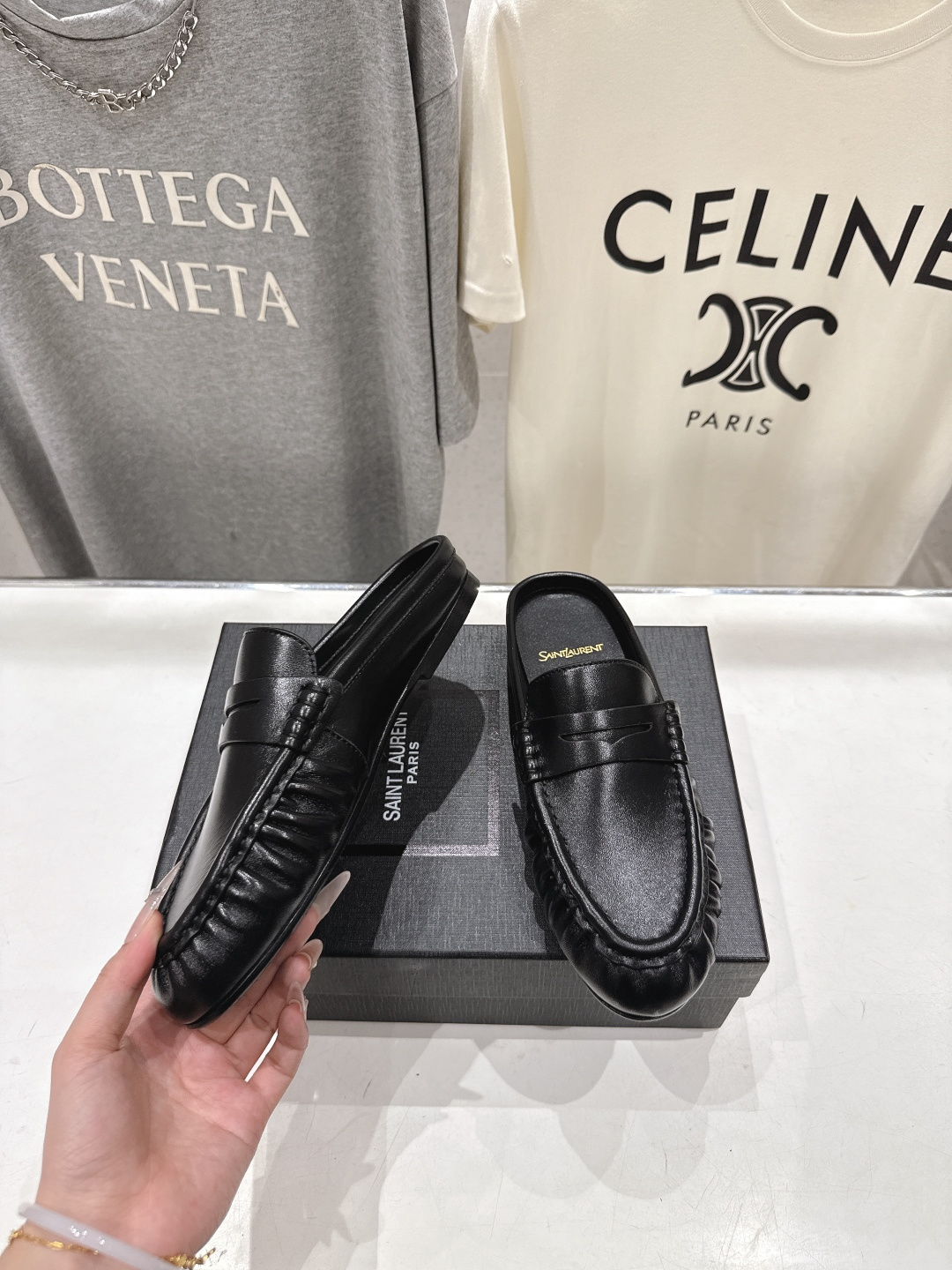 高版本出厂 半托   SAINT LAURENT/圣罗兰YSL 26ss爆款平底玛丽珍一脚蹬乐福鞋半包拖