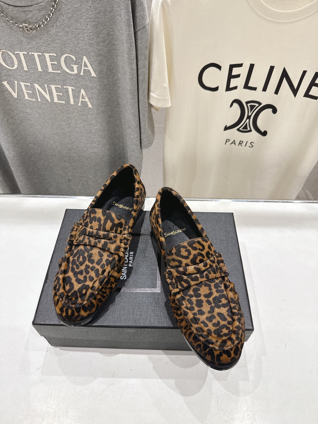 高版本出厂 男码+20   SAINT LAURENT/圣罗兰YSL 26ss爆款平底鞋情侣款玛丽珍一脚