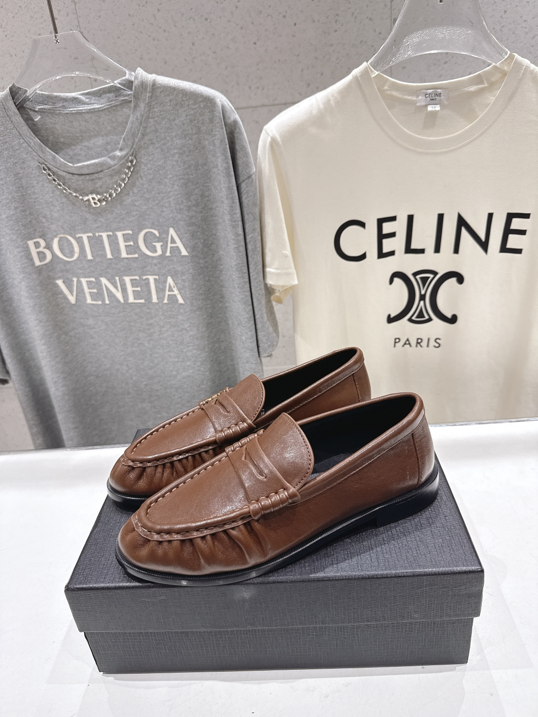 高版本出厂 男码+20   SAINT LAURENT/圣罗兰YSL 26ss爆款平底鞋情侣款玛丽珍一脚