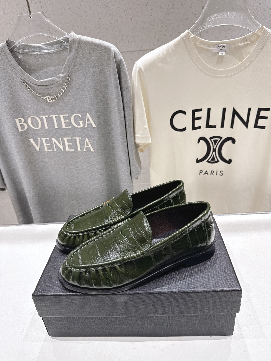 高版本出厂 男码+20   SAINT LAURENT/圣罗兰YSL 26ss爆款平底鞋情侣款玛丽珍一脚