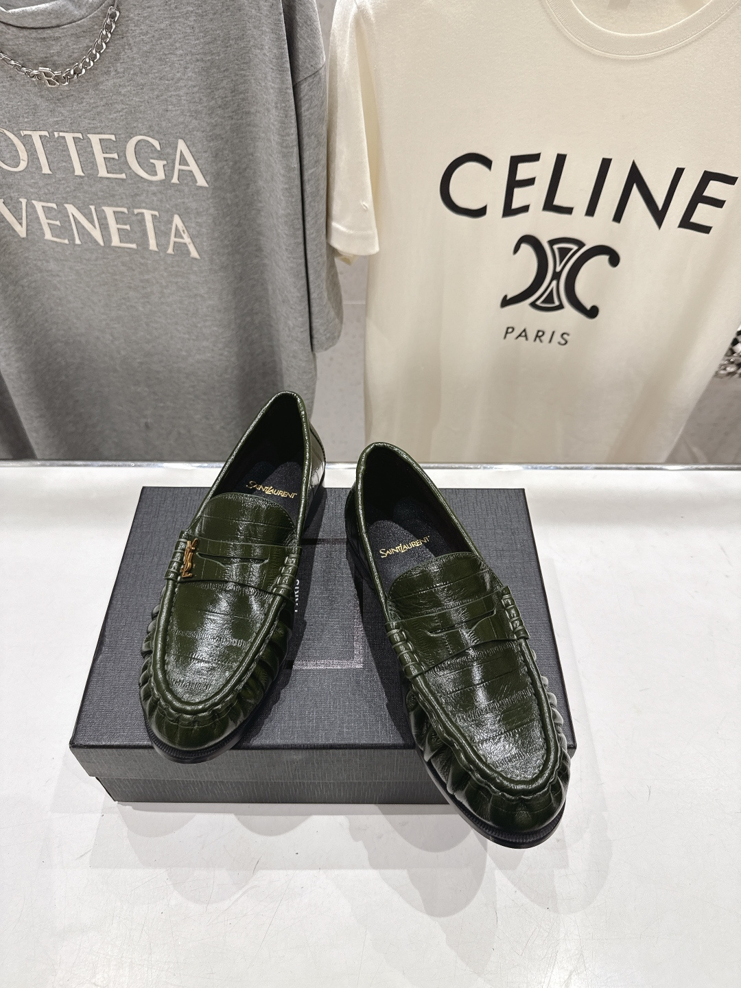 高版本出厂 男码+20   SAINT LAURENT/圣罗兰YSL 26ss爆款平底鞋情侣款玛丽珍一脚