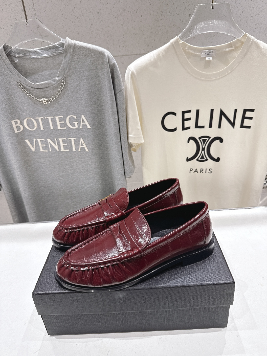 高版本出厂 男码+20   SAINT LAURENT/圣罗兰YSL 26ss爆款平底鞋情侣款玛丽珍一脚