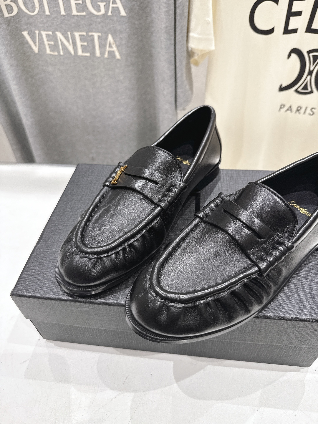 高版本出厂 男码+20   SAINT LAURENT/圣罗兰YSL 26ss爆款平底鞋情侣款玛丽珍一脚